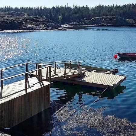 Sleeps 8 Wifi Holiday home